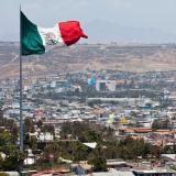 Машины и пеший проход в Тихуане 🇺🇸 🇲🇽